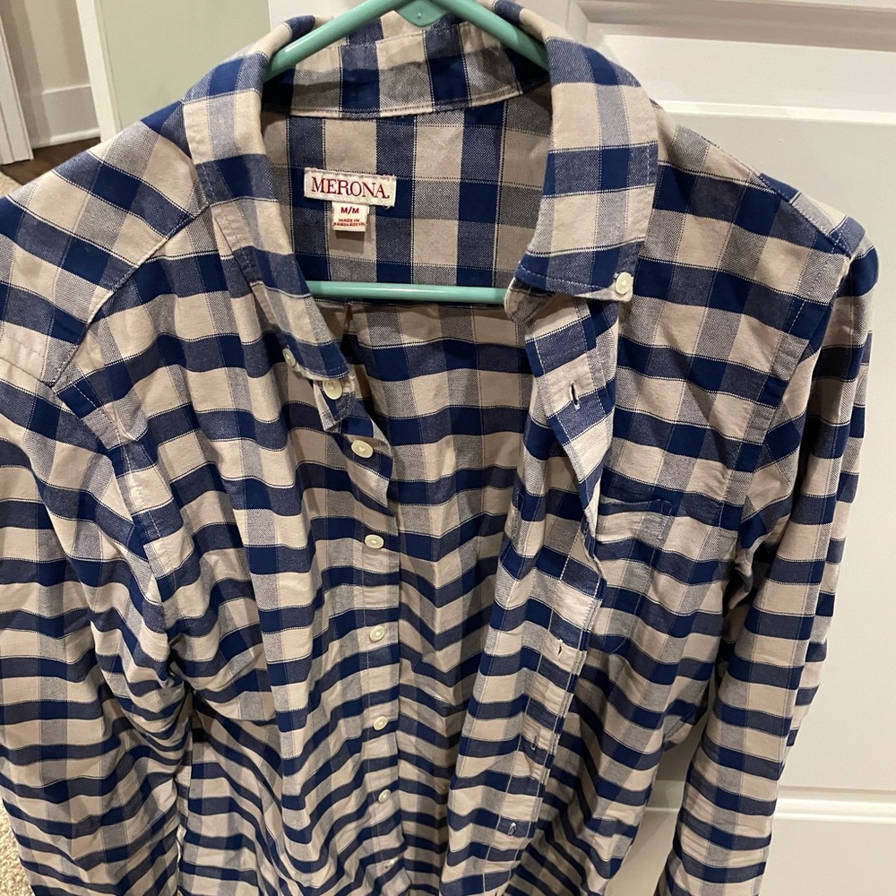 Button up men’s medium